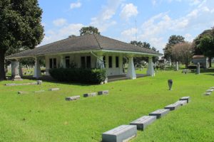 1-magnolia-cemetery